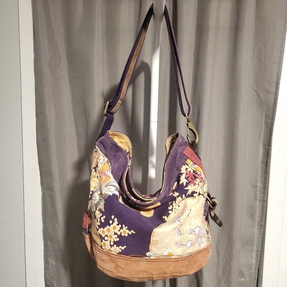LUCKY Floral Canvas Suede Tote Bag - Picture 2 of 15